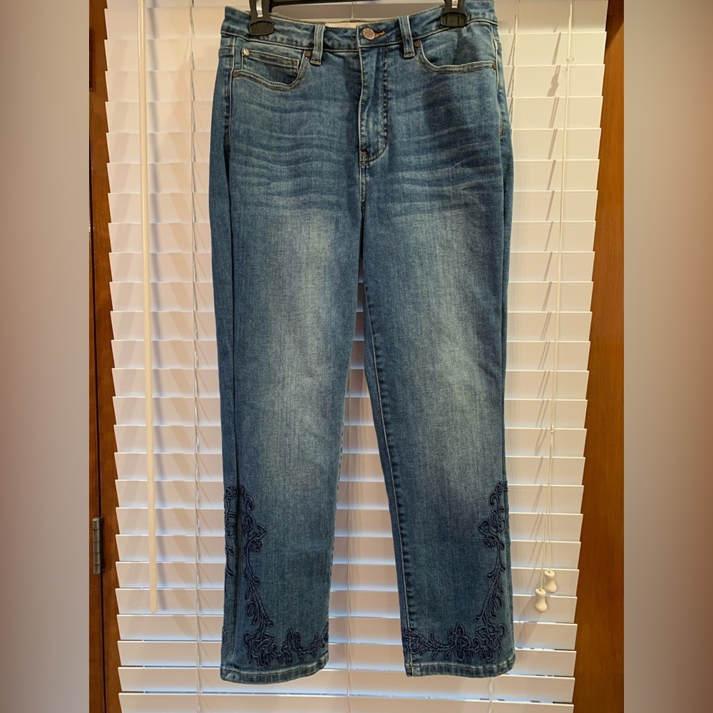 Soft Surroundings Denim With Embroidery 5-Pocket, Stretch, High Rise Size 8
